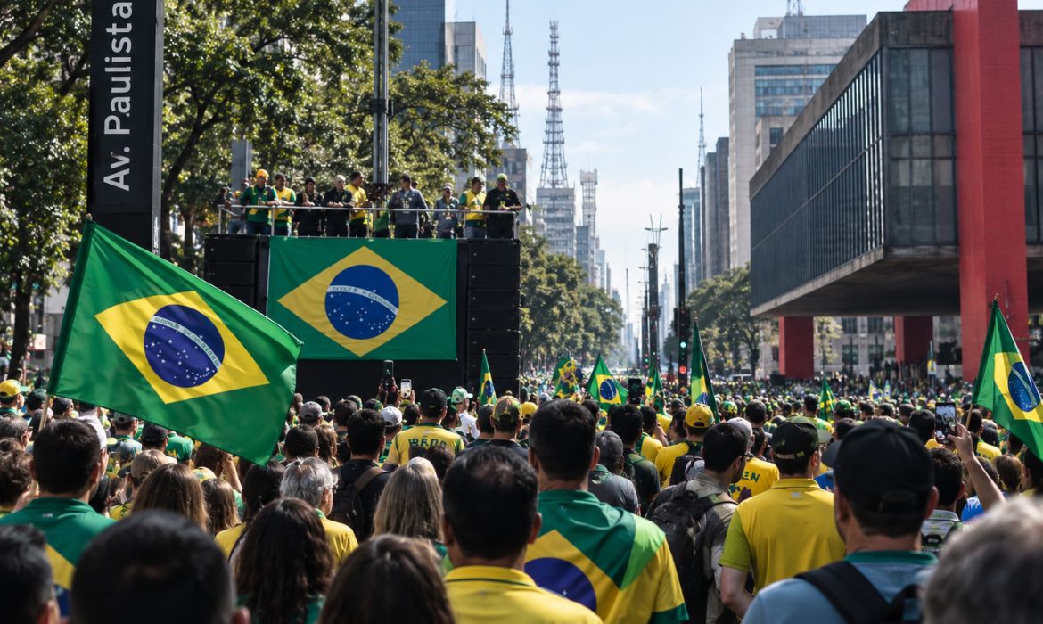 7 de Setembro tem atos políticos e ação da PM na Avenida Paulista