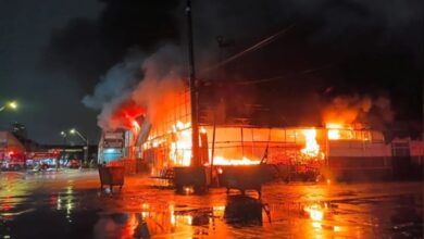 Incêndio destrói 320 boxes da Ceagesp na zona oeste de São Paulo