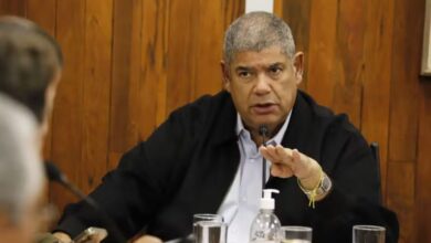 Operação contra infiltração do PCC em empresas de ônibus mira Milton Leite em SP