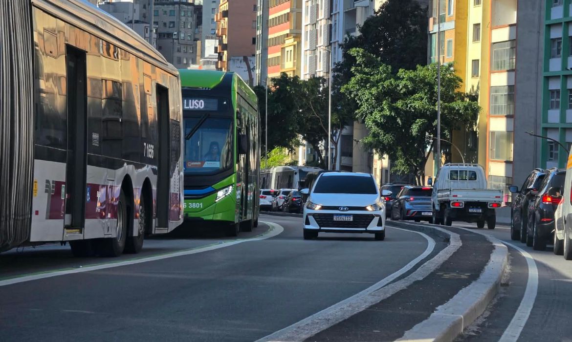 Rodzio em SP nesta sexta-feira 4 restringe placas 9 e 0