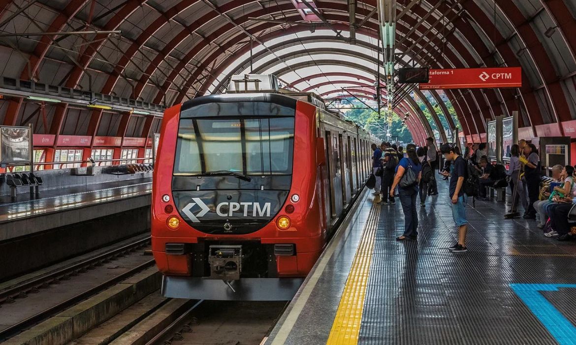 Desempregados podem ter transporte gratuito em trens e metrô de São Paulo