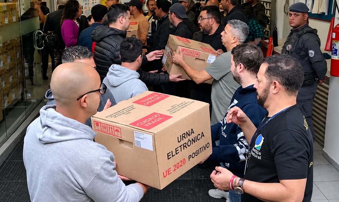 Eleições 2026: 32 urnas são substituídas em São Paulo nas primeiras horas de votação