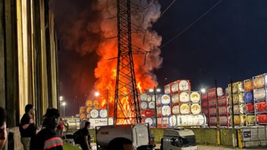 Incêndio de grandes proporções atinge empresa em Cubatão