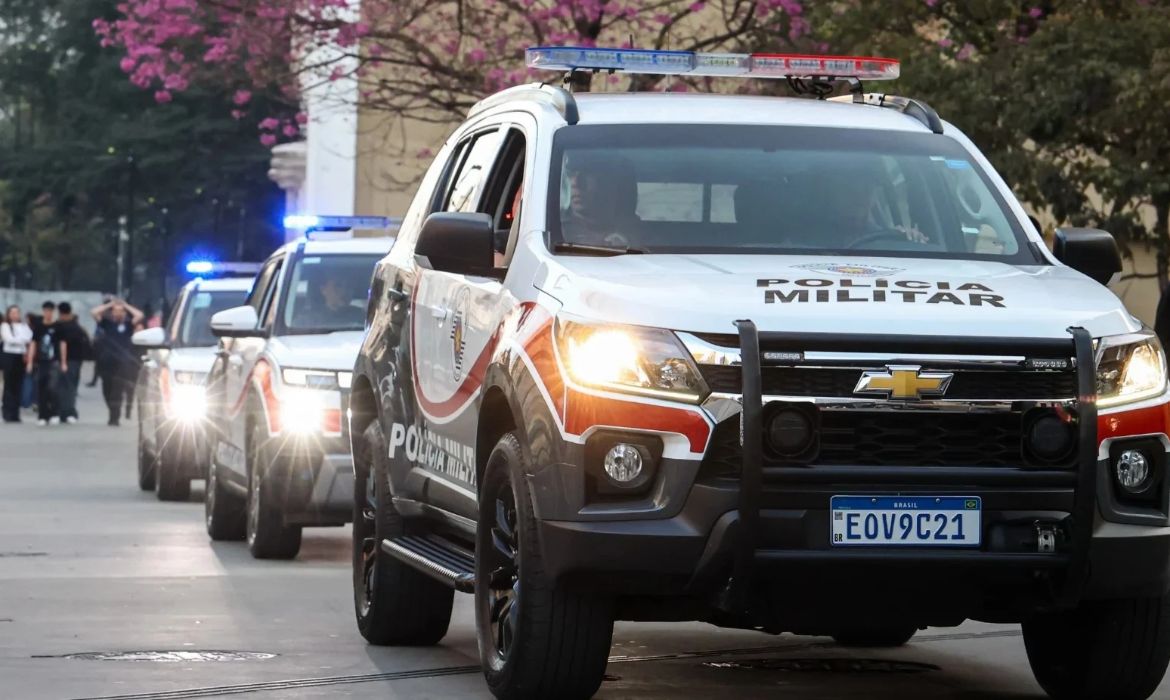 PM prende dois homens e apreende 975 porções de drogas na Zona Norte de São Paulo