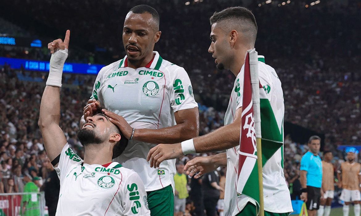 Palmeiras vence o Fluminense por 2 a 1 e larga na frente na Libertadores