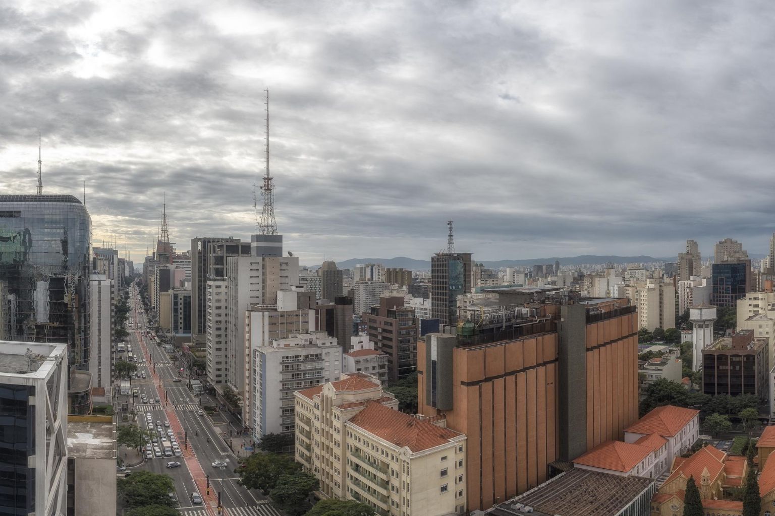 Sábado terá chuva isolada, rajadas de vento e manhã com nevoeiro em São Paulo